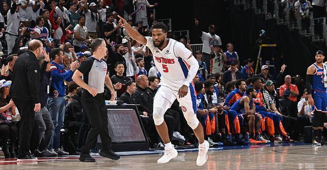 比斯利自己“官宣”：我将要做出择队决定 第十年会更加精彩